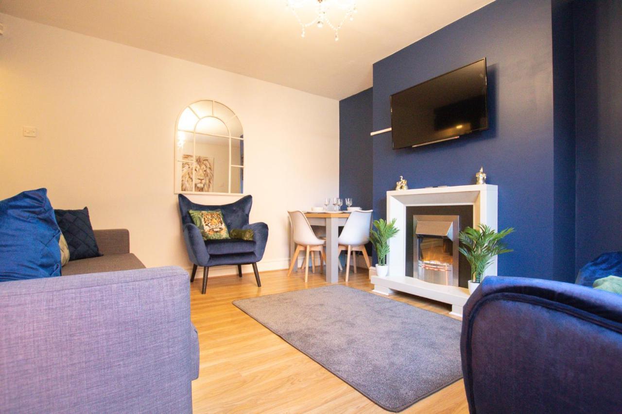Lord Street - 2 Beautiful Apartments - Sleep Up To 14 Guests - By Rework Accommodation Chester Eksteriør bilde