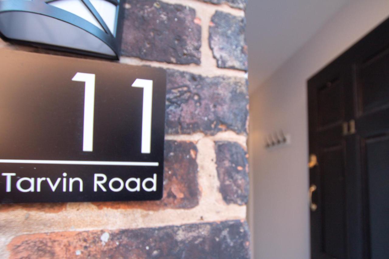 Lord Street - 2 Beautiful Apartments - Sleep Up To 14 Guests - By Rework Accommodation Chester Eksteriør bilde