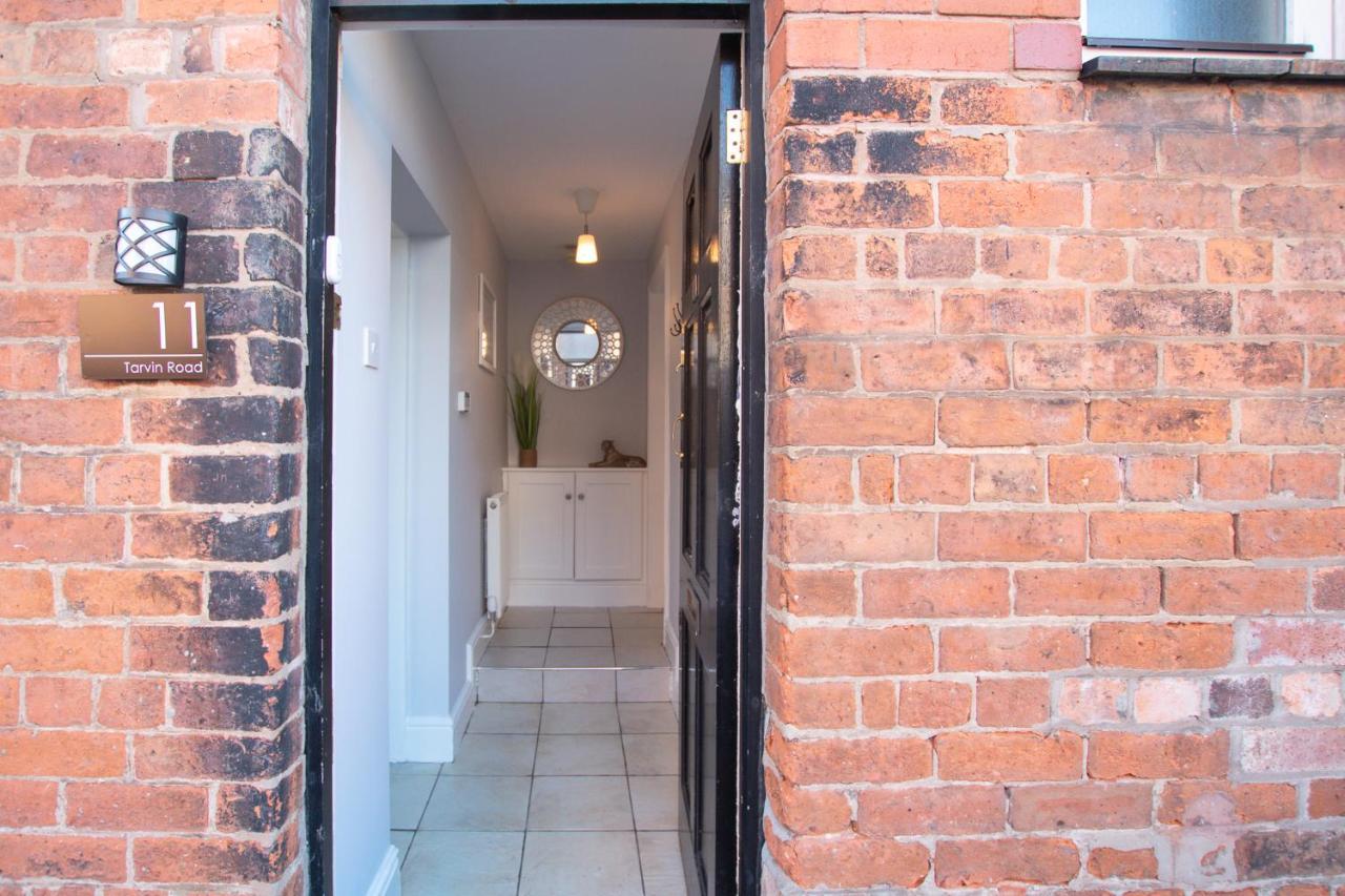 Lord Street - 2 Beautiful Apartments - Sleep Up To 14 Guests - By Rework Accommodation Chester Eksteriør bilde
